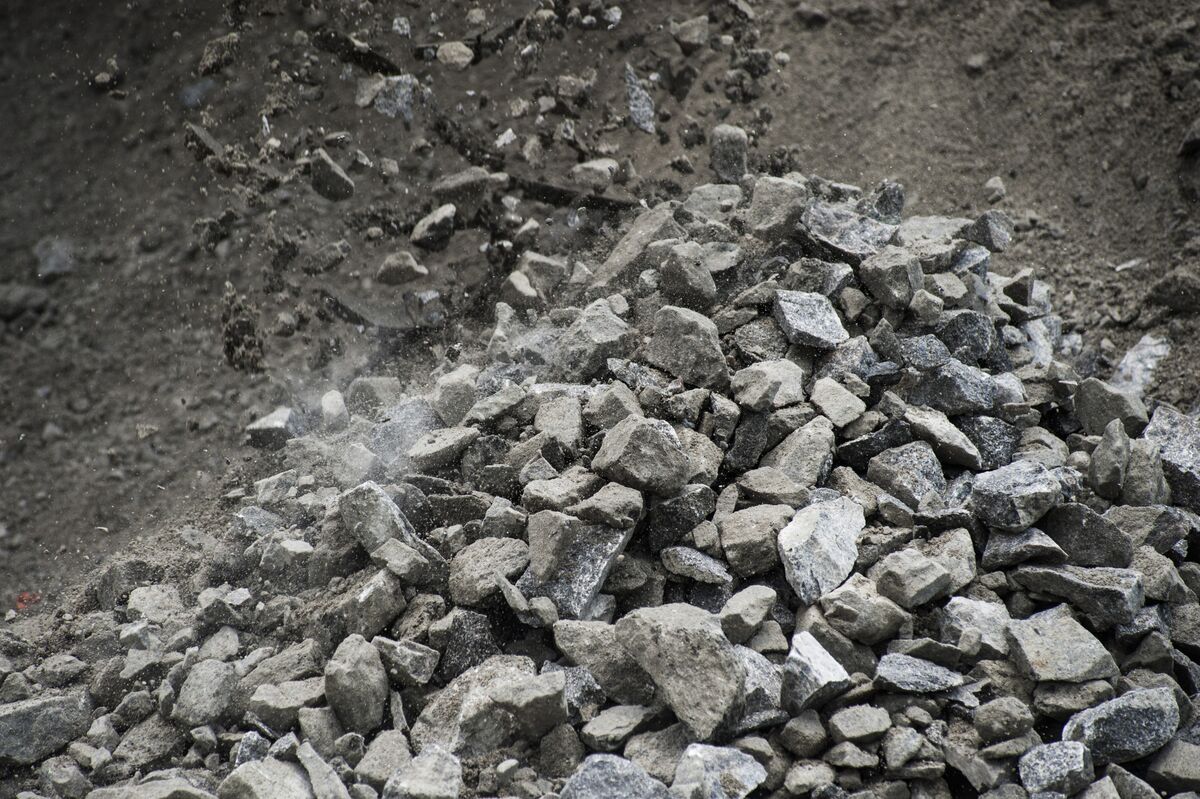 China to Offer Platinum Stockpile Data as Market Tightens